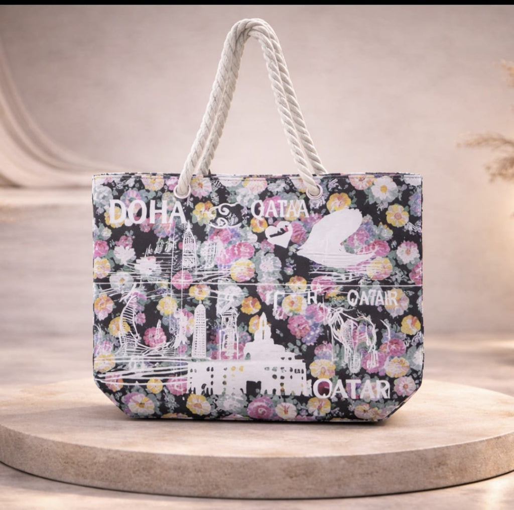 Qatar Heritage Skyline Tote – Classic Edition