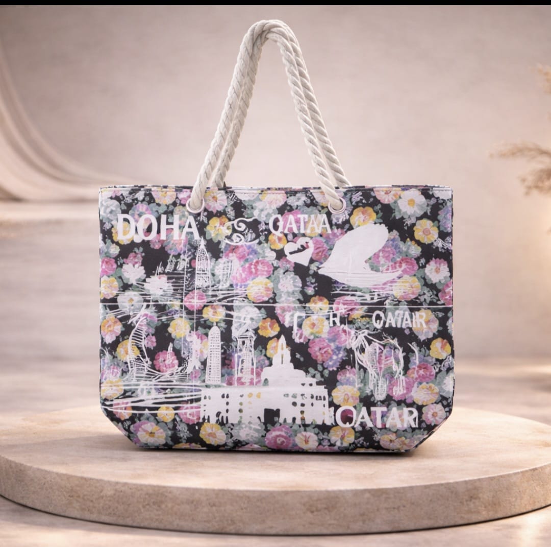 Qatar Heritage Skyline Tote – Classic Edition