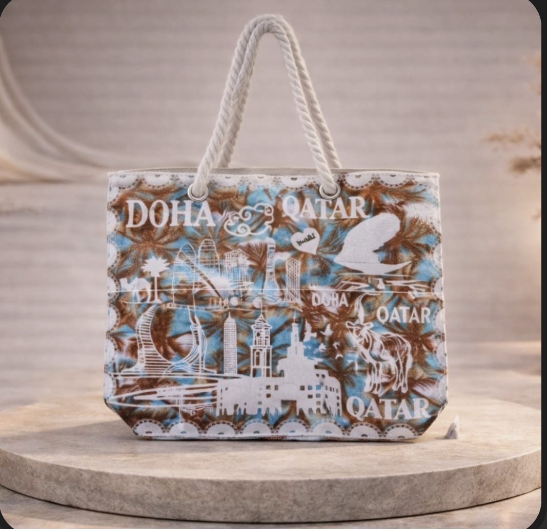 Qatar Heritage Skyline Tote – Classic Edition